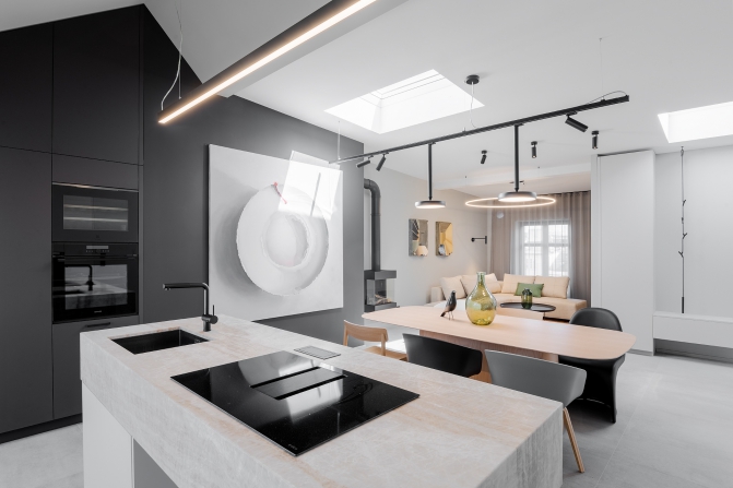 Dodavatelé:   Jakub Krajník   /   Sykora   /   Bruno Paul   /   Profi Lighting   /   Esso   /   TON   /   DesignVille   /   Feydom   /   Trafo Gallery